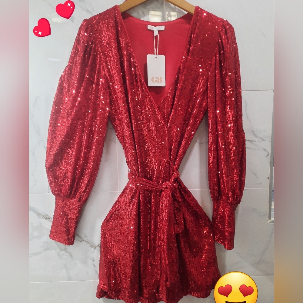 ❤️ GIANI BINI RED SEQUIN LONG SLEEVE V-NECK DRESS Size SMALL NEW WITH TAGS